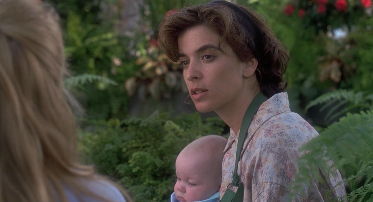 推动摇篮的手剧照的剧照