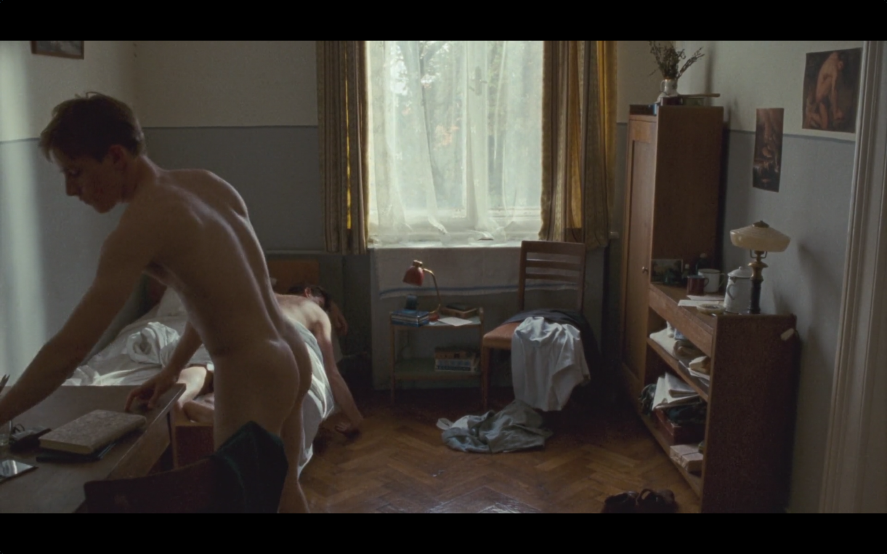 白乌鸦剧照的剧照