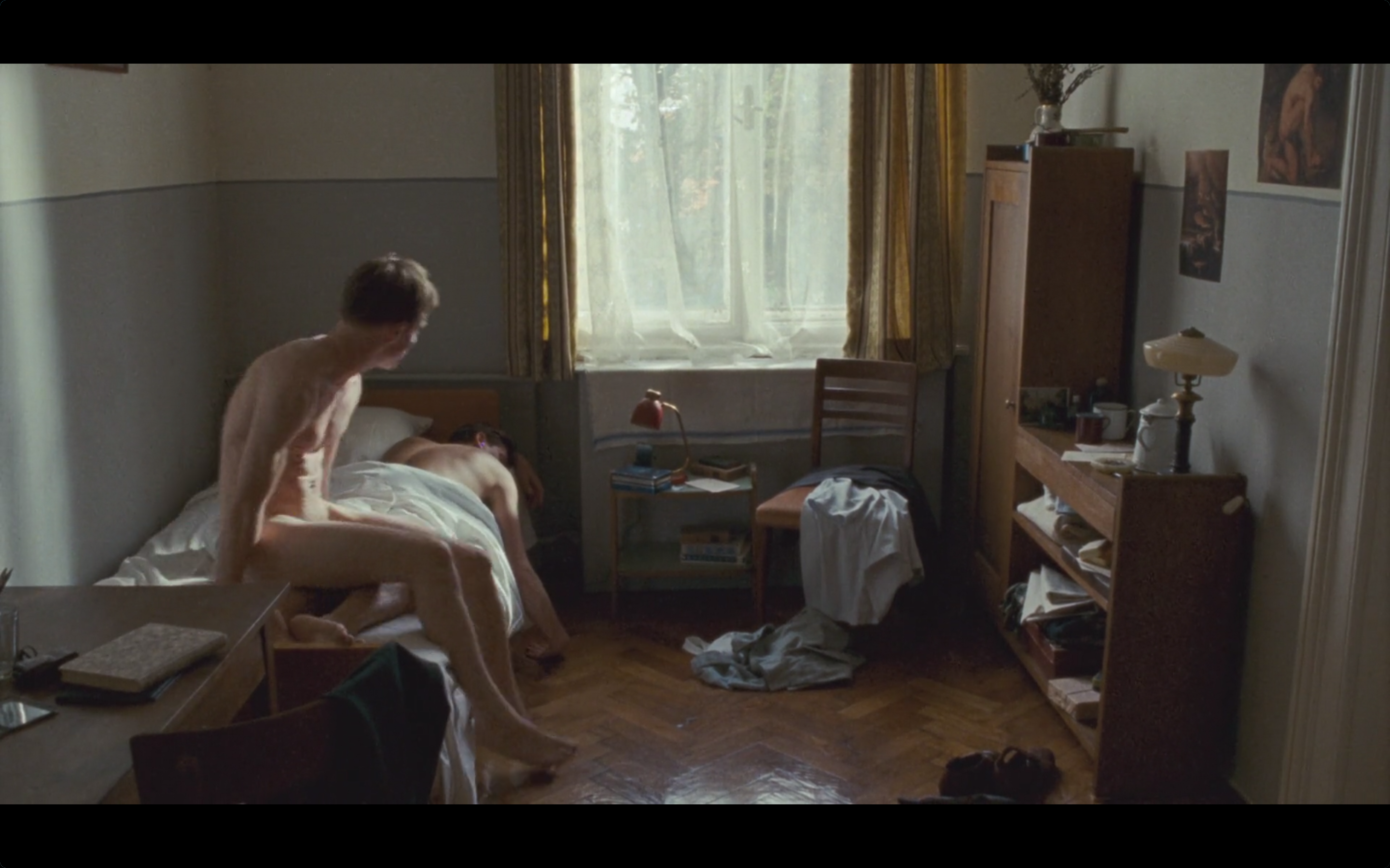 白乌鸦剧照的剧照