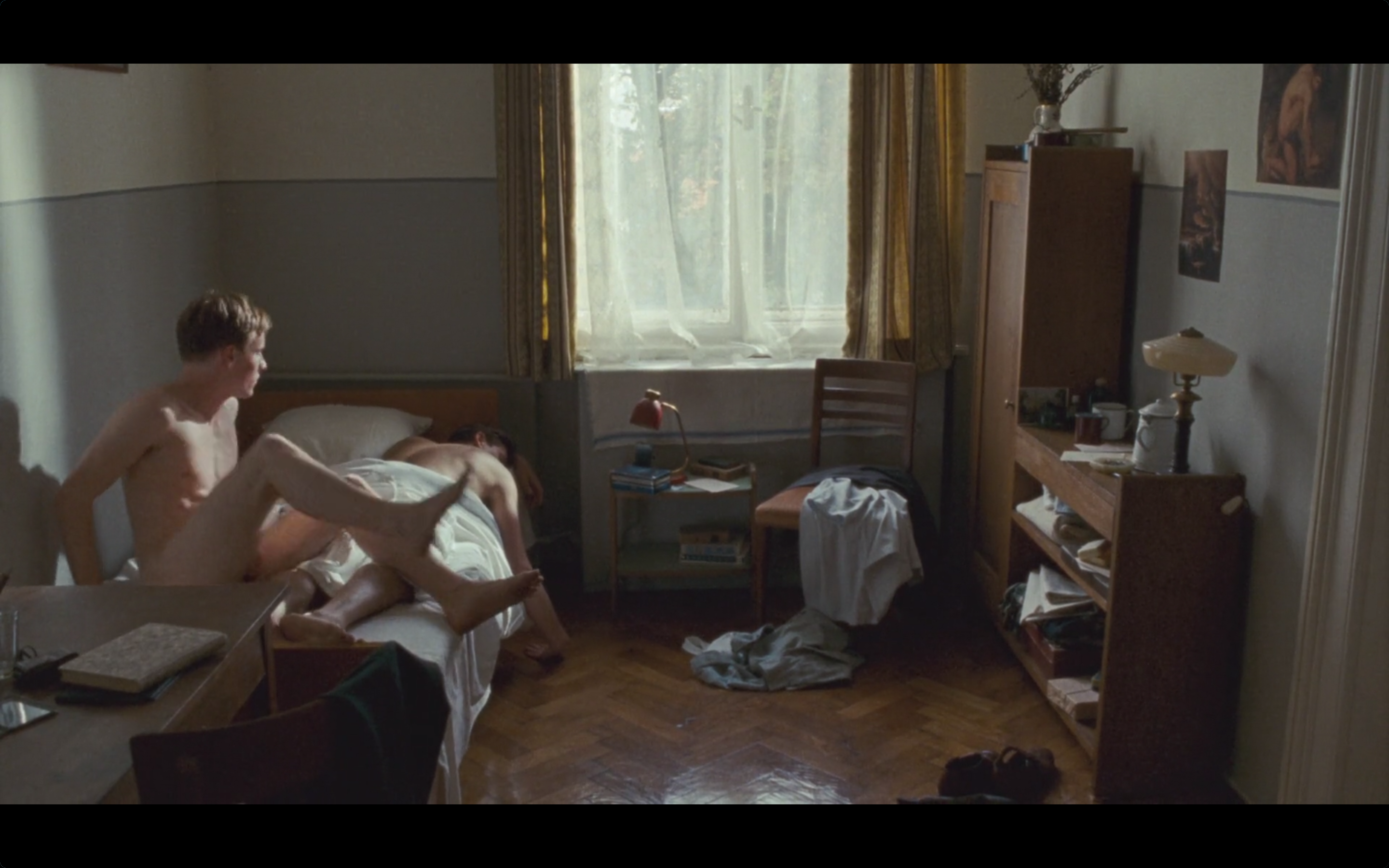 白乌鸦剧照的剧照