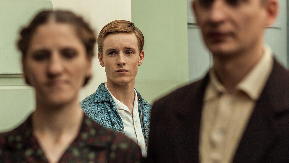 白乌鸦剧照的剧照