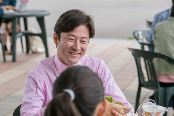 生在幼子剧照的剧照