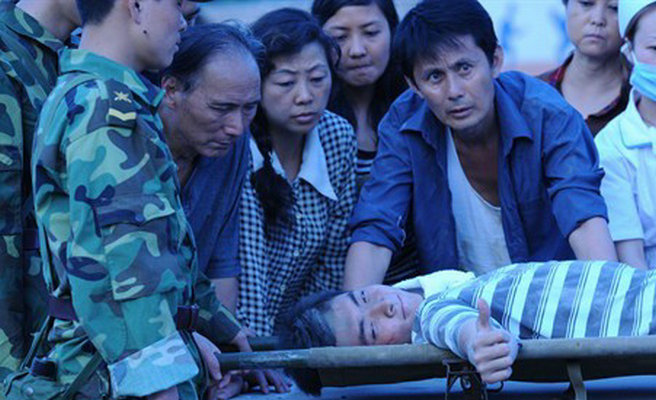 5·12：汶川不相信眼泪剧照的剧照