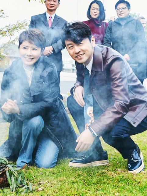 吹哨人剧照的剧照