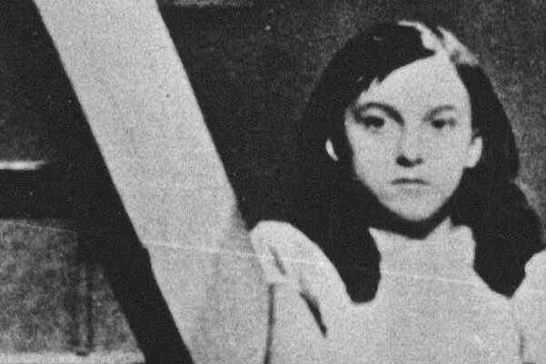 晨曦中的女孩剧照的剧照