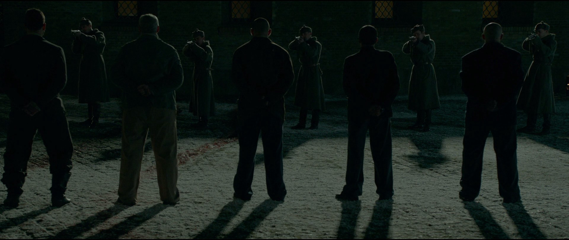 苦难的收获剧照的剧照