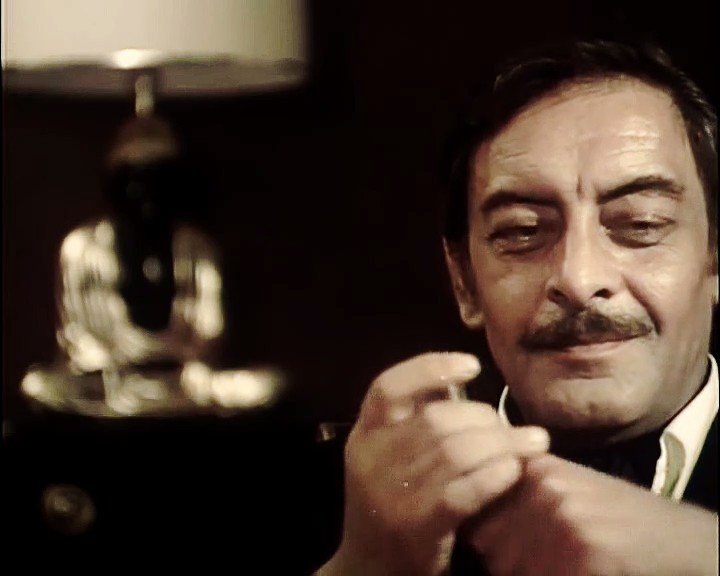 走向深渊剧照的剧照