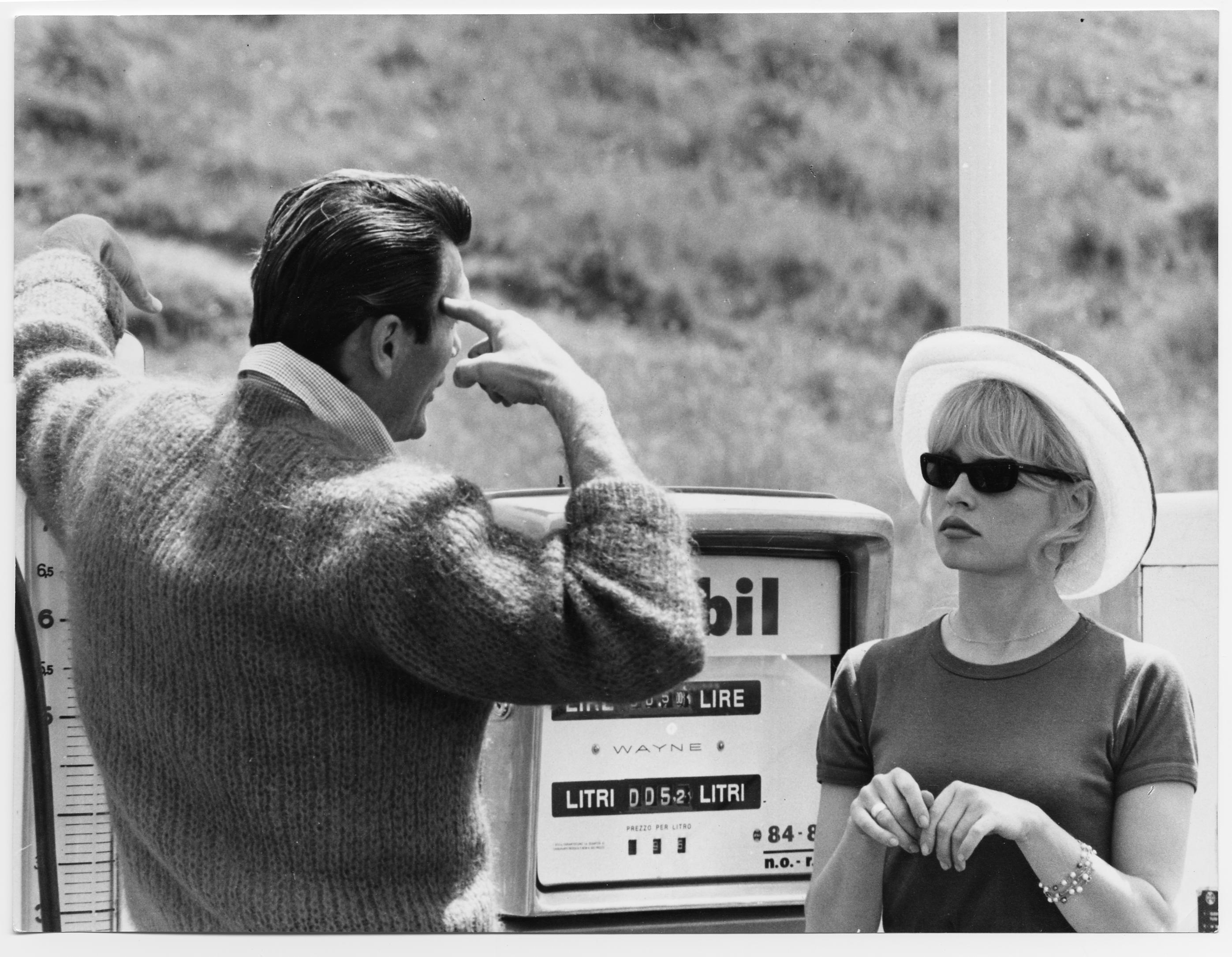 蔑视剧照的剧照