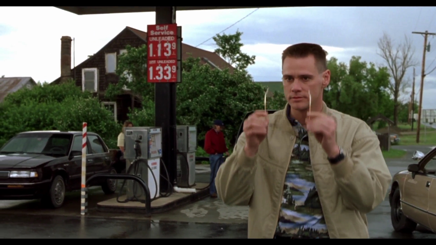 一个头两个大剧照的剧照