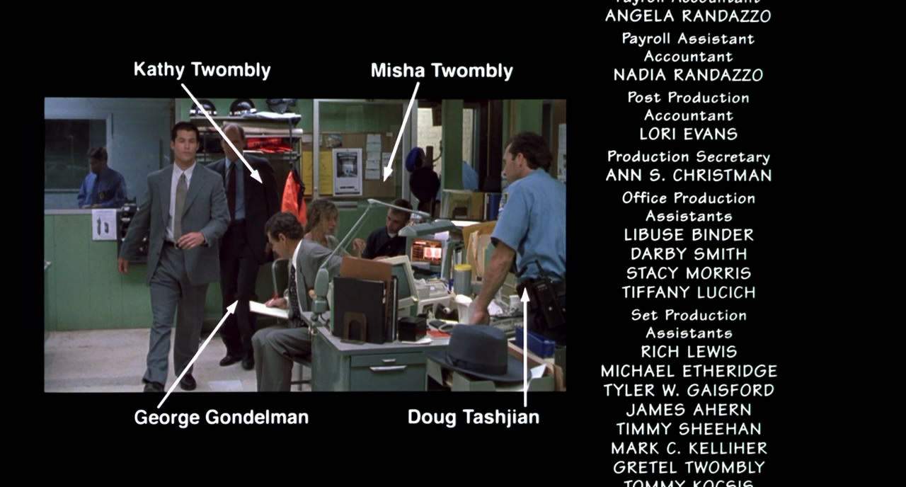 一个头两个大剧照的剧照