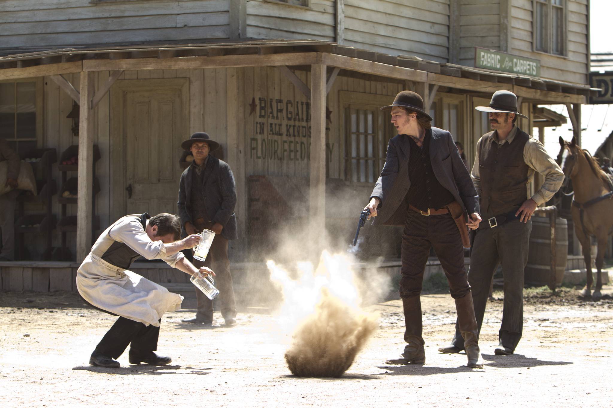 牛仔和外星人剧照的剧照