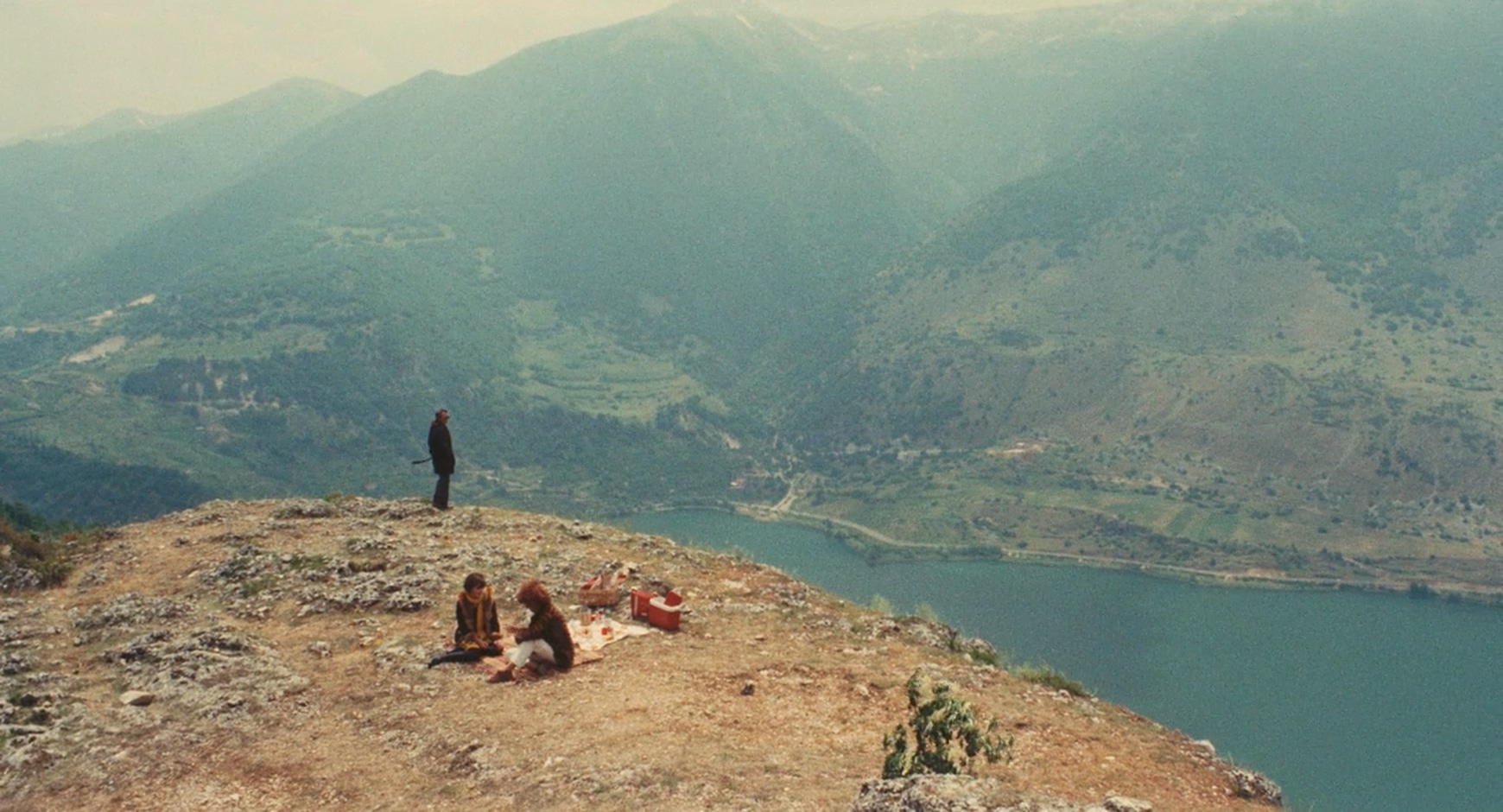 黑猫之眼剧照的剧照