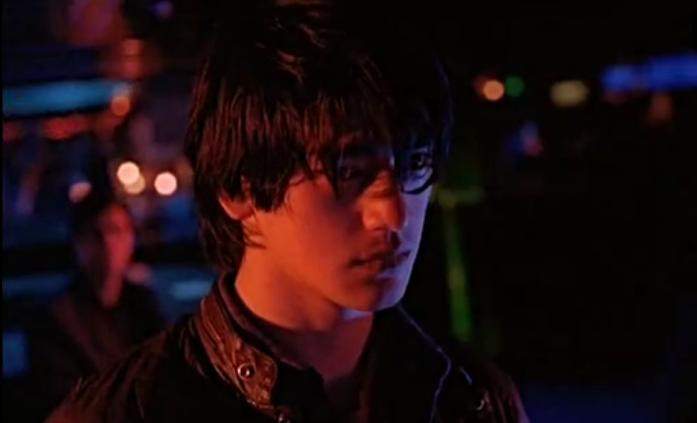 两个只能活一个剧照的剧照