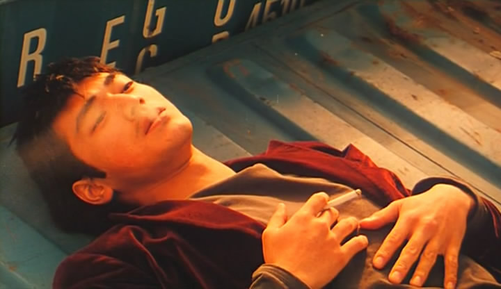 两个只能活一个剧照的剧照