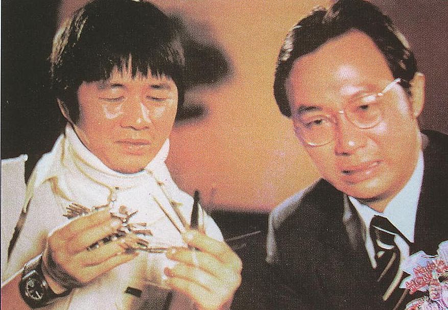 半斤八两剧照的剧照