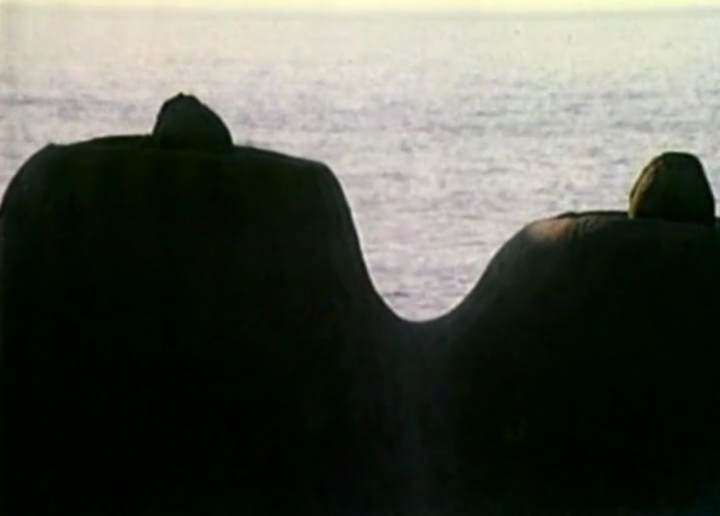 火辣辣的淫话剧照的剧照