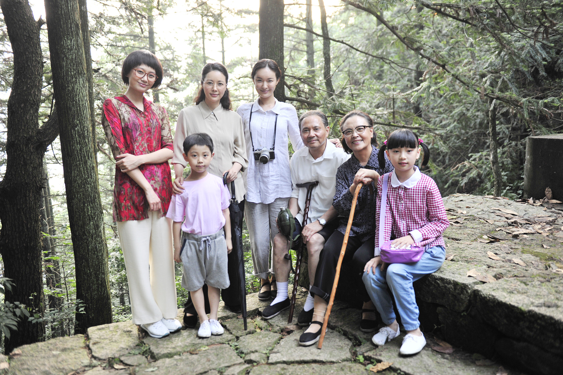 邓小平登黄山剧照的剧照