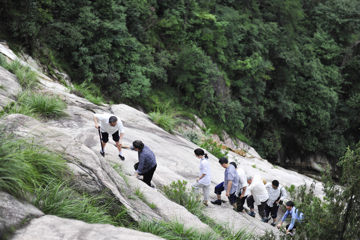 邓小平登黄山剧照的剧照