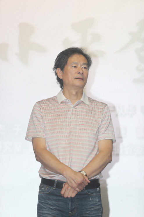 邓小平登黄山剧照的剧照