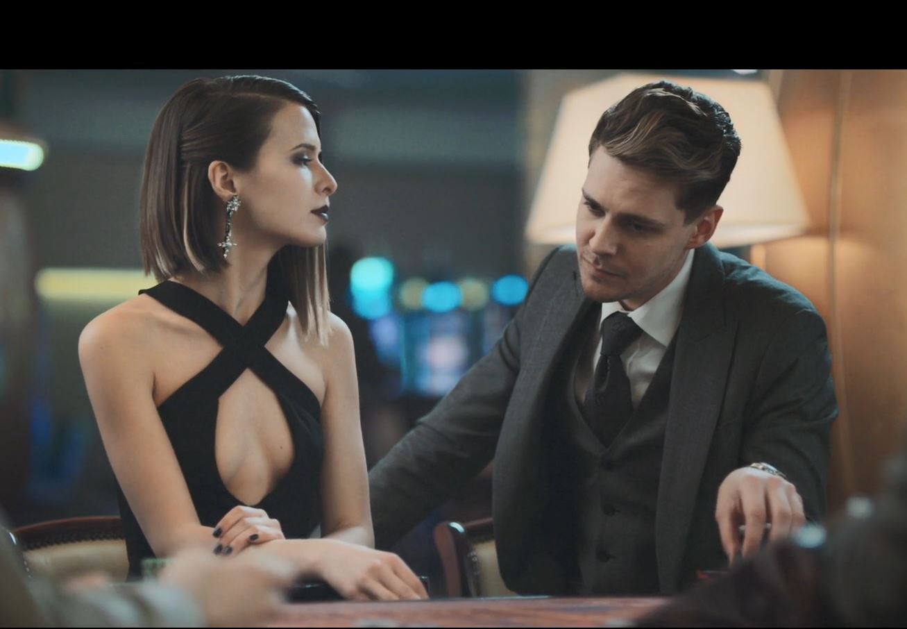 超越边缘剧照的剧照