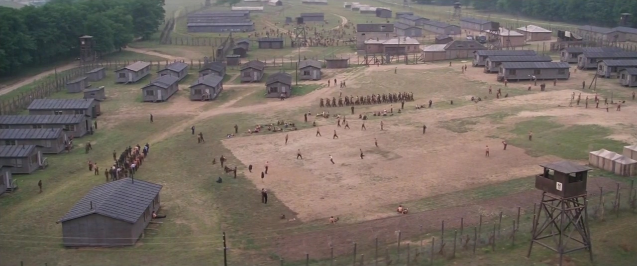 胜利大逃亡剧照的剧照