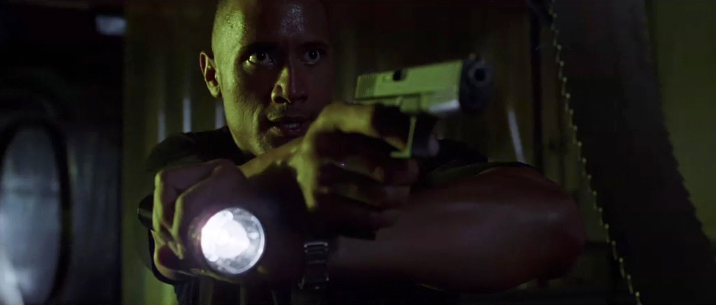 威震八方剧照的剧照