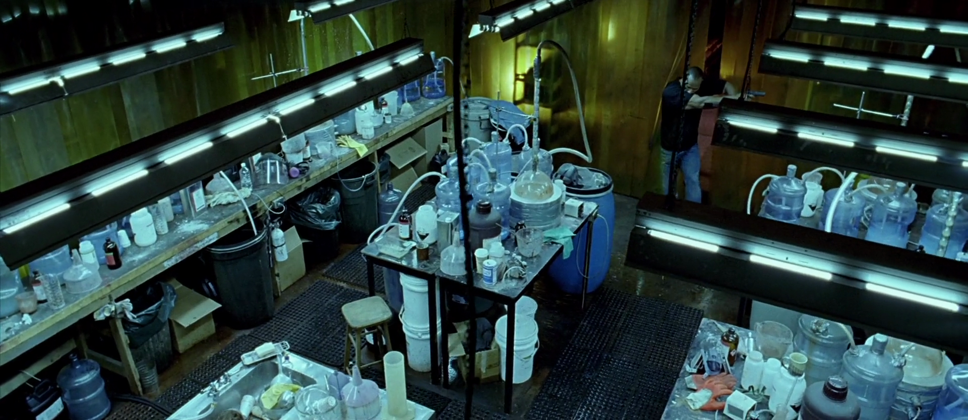 威震八方剧照的剧照