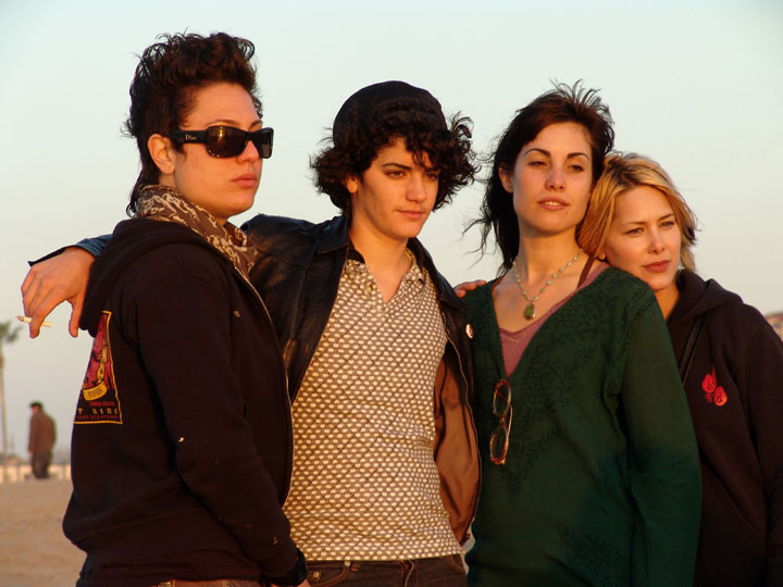 超级平胸委员会剧照的剧照