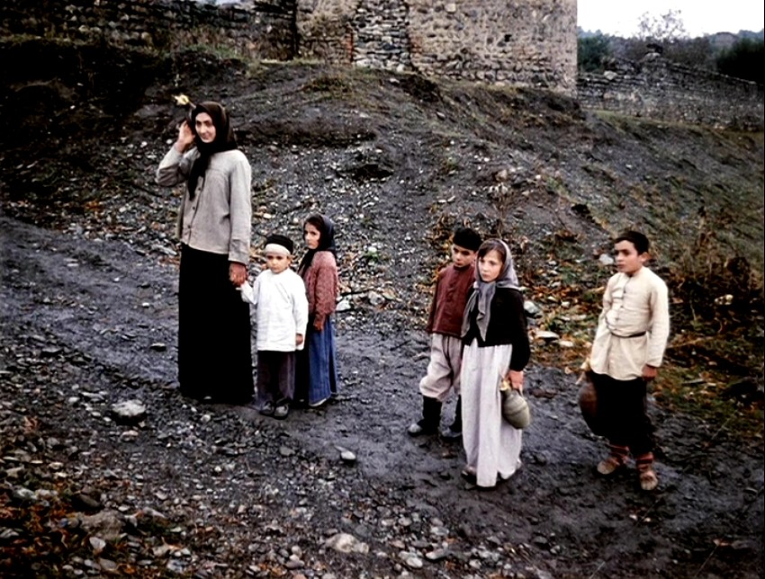 皮罗斯马尼剧照的剧照