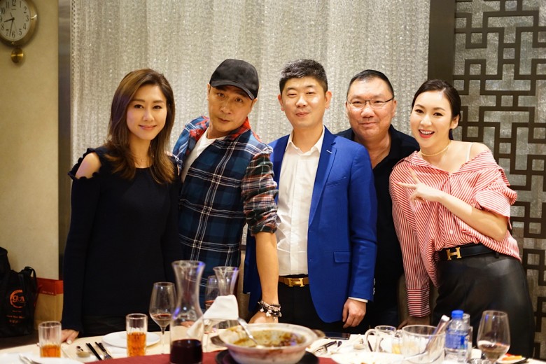 逆流大叔剧照的剧照