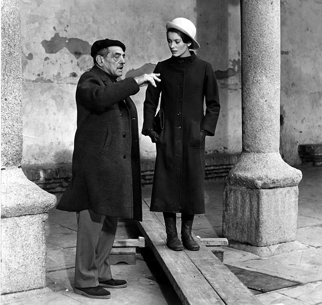 特丽丝塔娜剧照的剧照