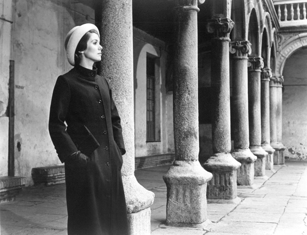 特丽丝塔娜剧照的剧照