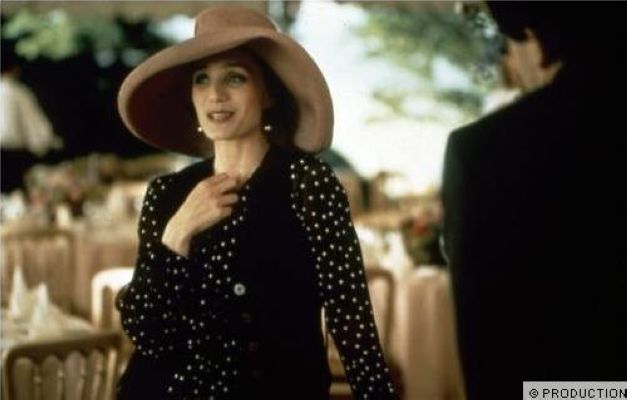 四个婚礼和一个葬礼剧照的剧照