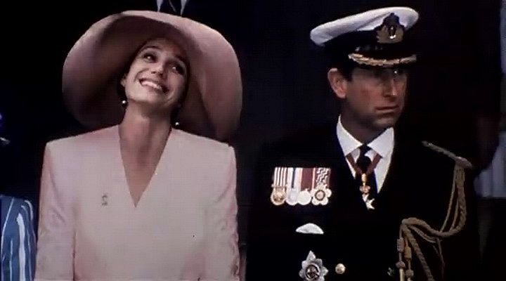 四个婚礼和一个葬礼剧照的剧照