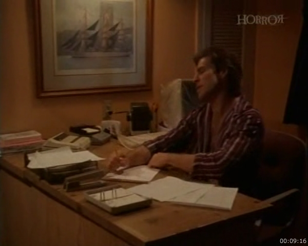 裸夜淫魔剧照的剧照