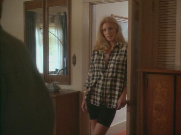 裸夜淫魔剧照的剧照