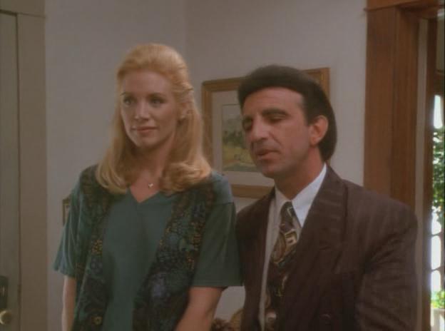 裸夜淫魔剧照的剧照