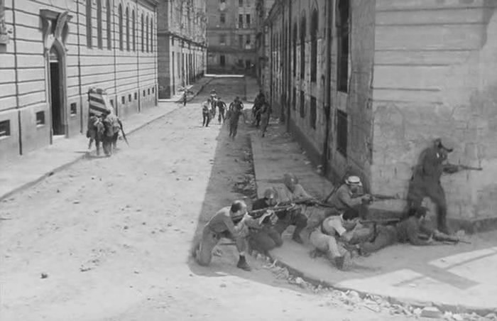 那不勒斯的四天剧照的剧照