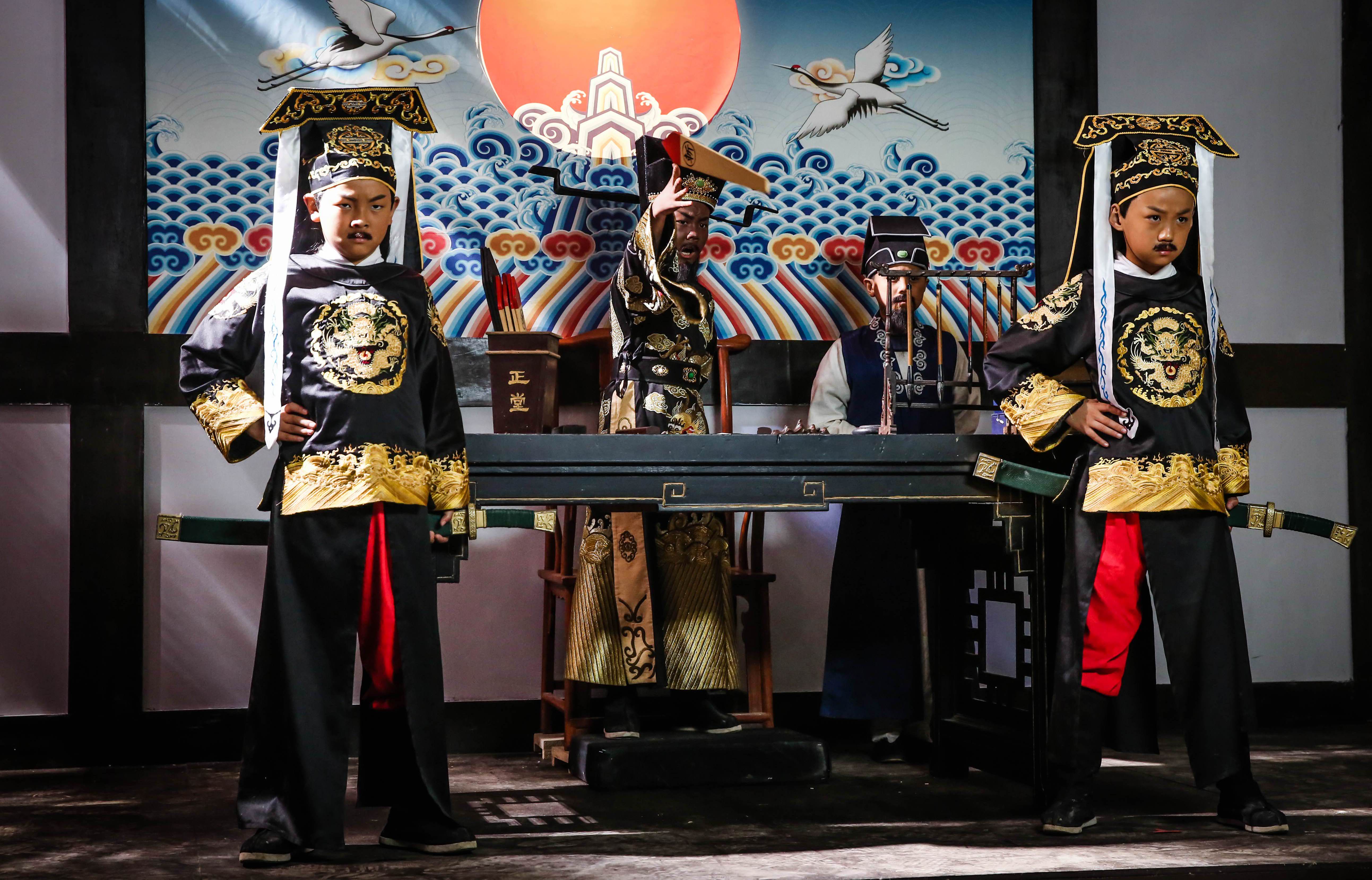 小戏骨：包青天之秦香莲与陈世美剧照的剧照