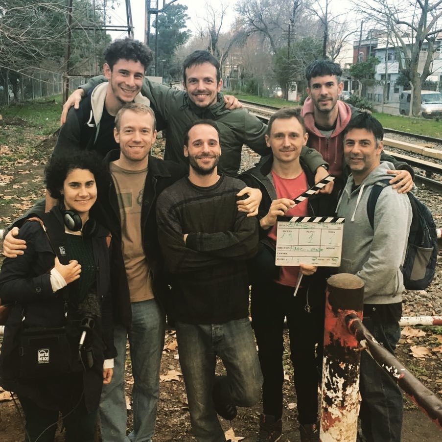 金发男子剧照的剧照