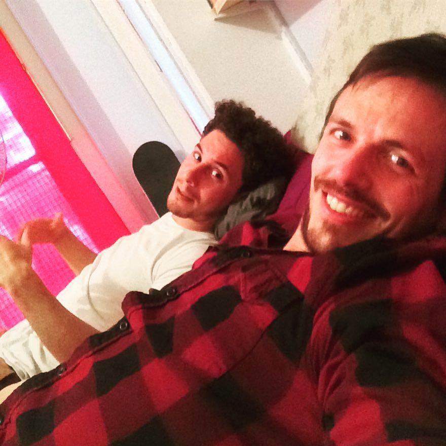 金发男子剧照的剧照