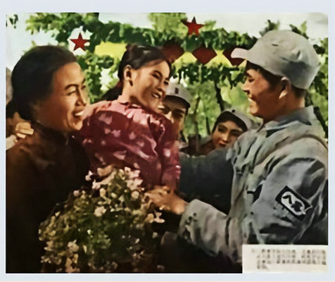 苦菜花剧照的剧照