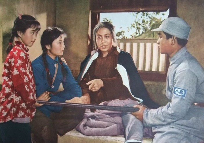 苦菜花剧照的剧照