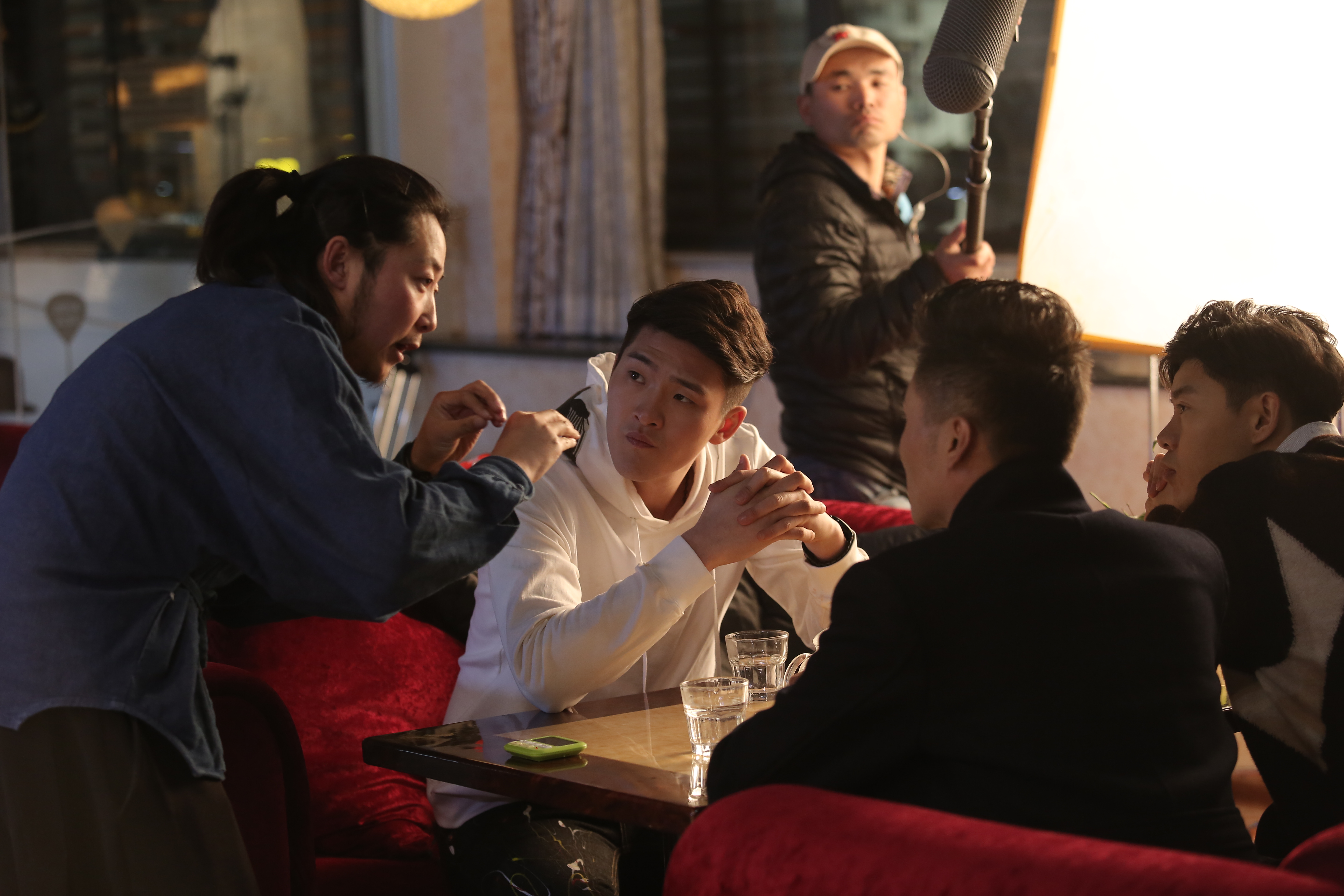 青春后驱动剧照的剧照