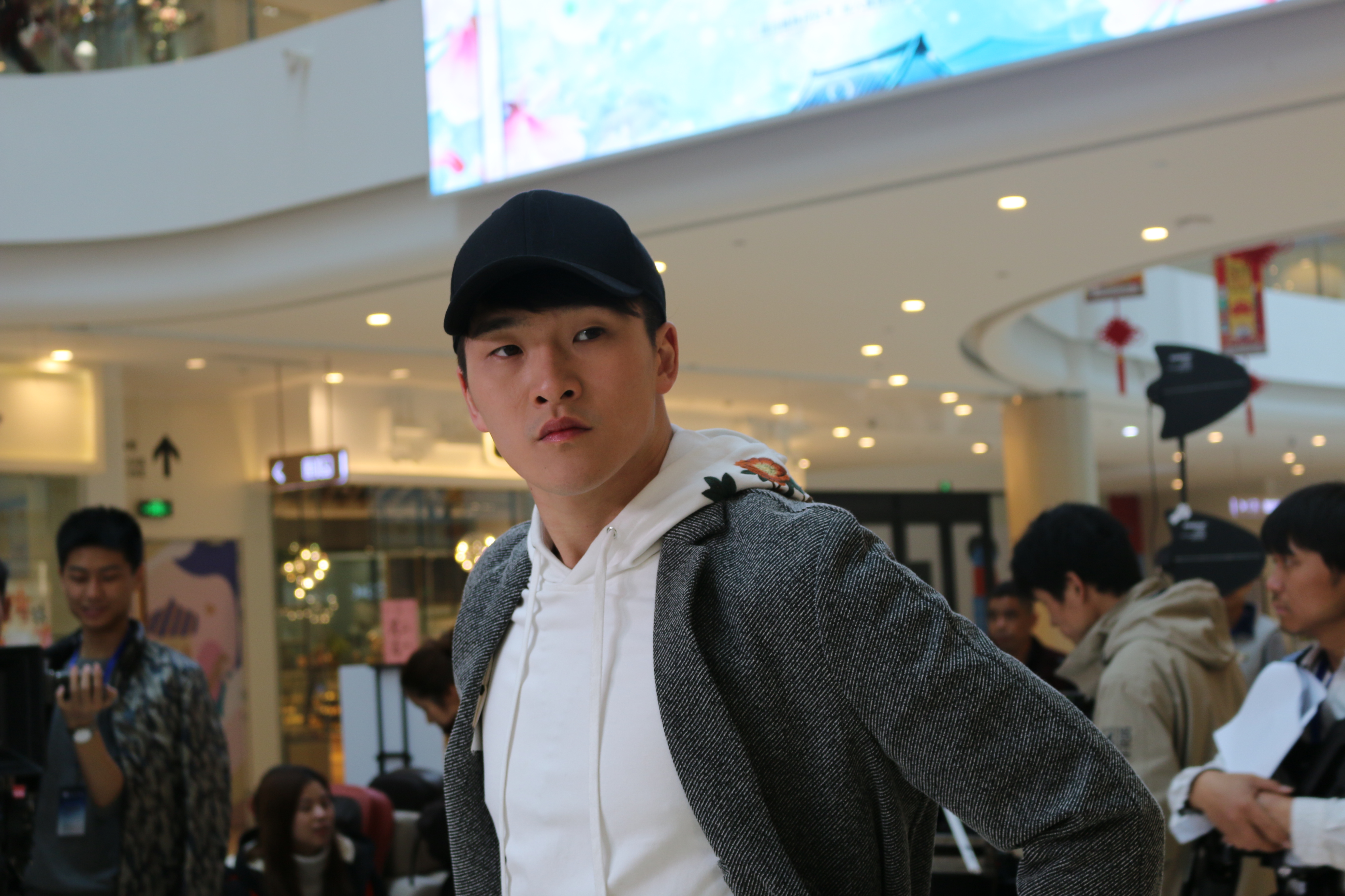 青春后驱动剧照的剧照