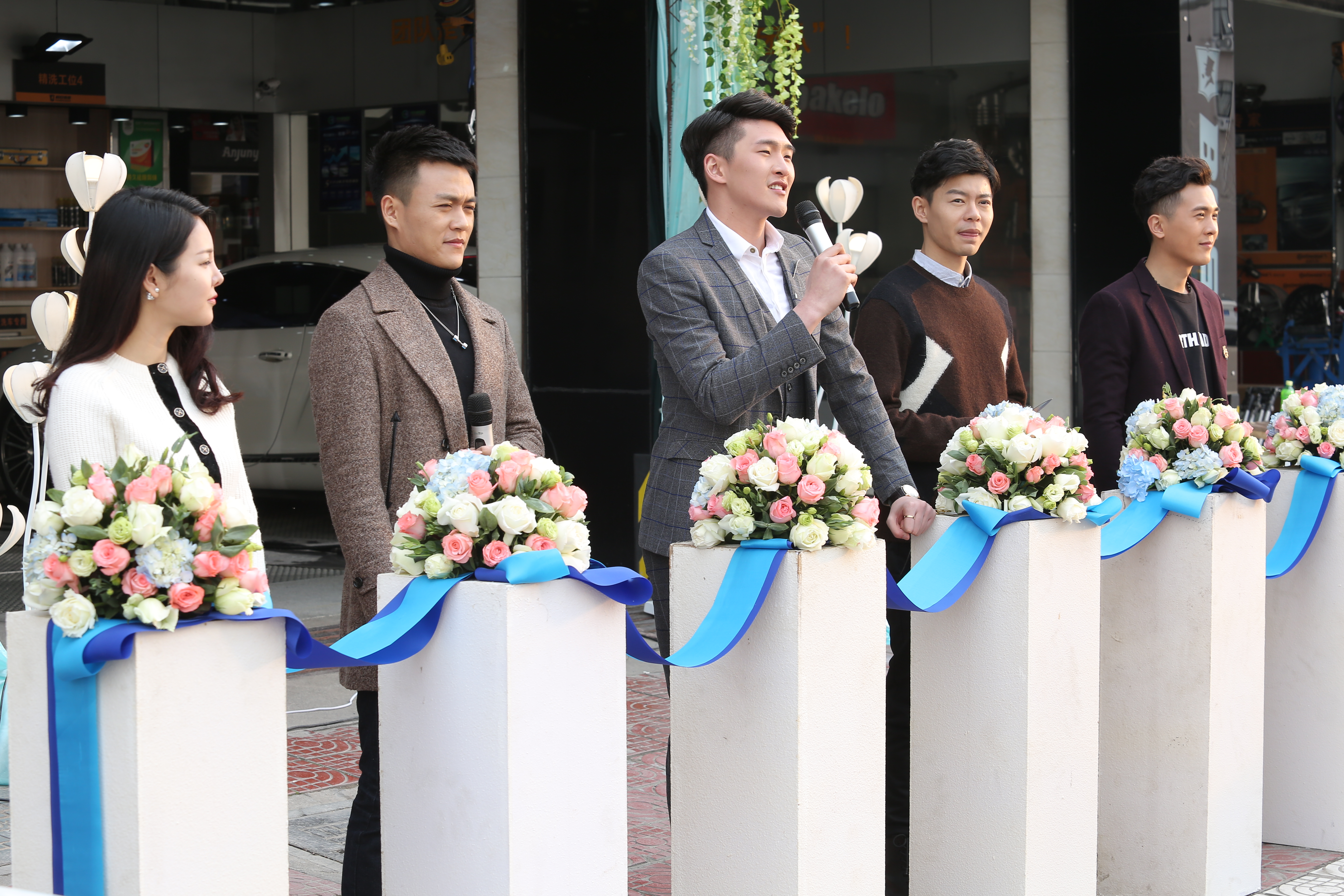 青春后驱动剧照的剧照