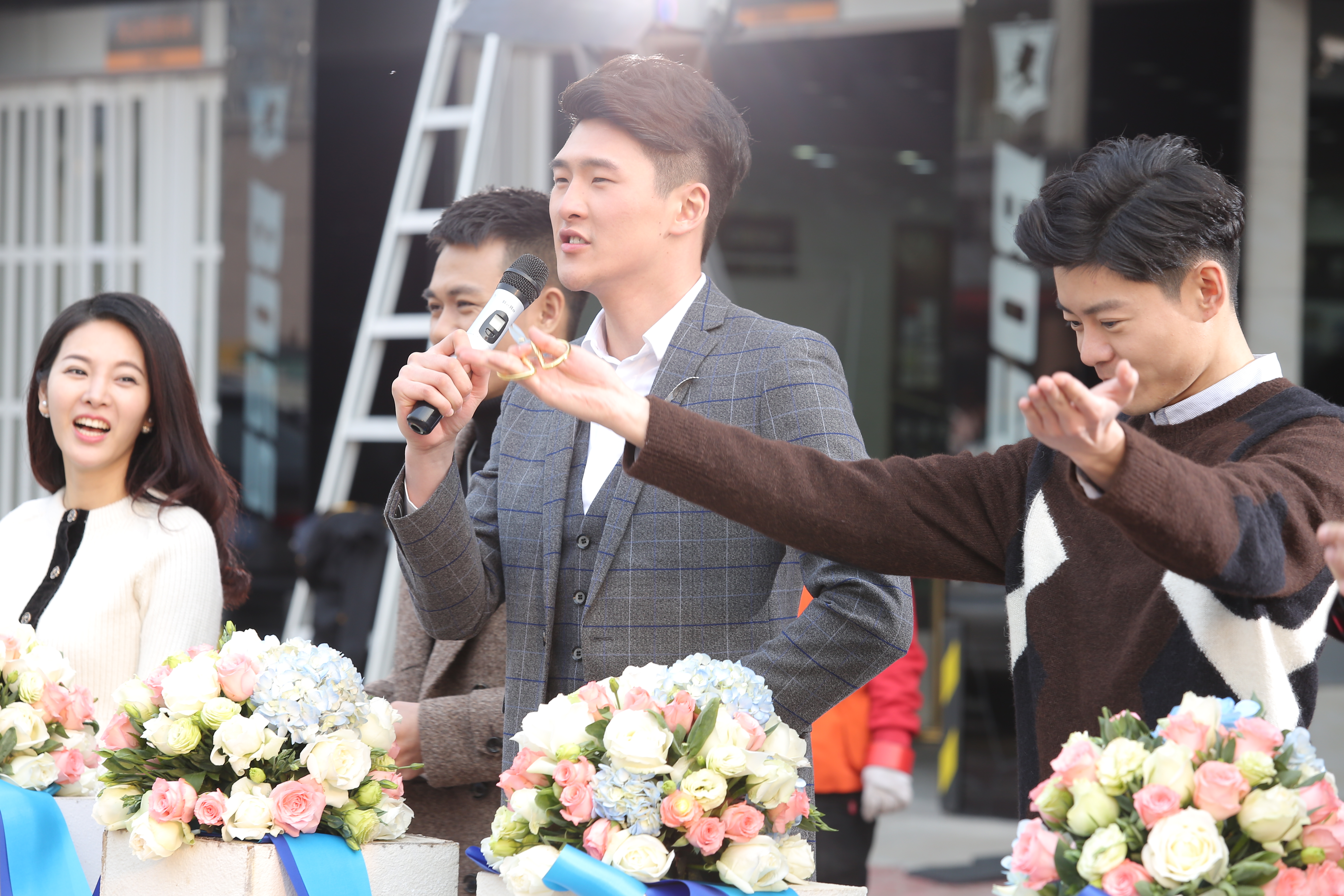 青春后驱动剧照的剧照