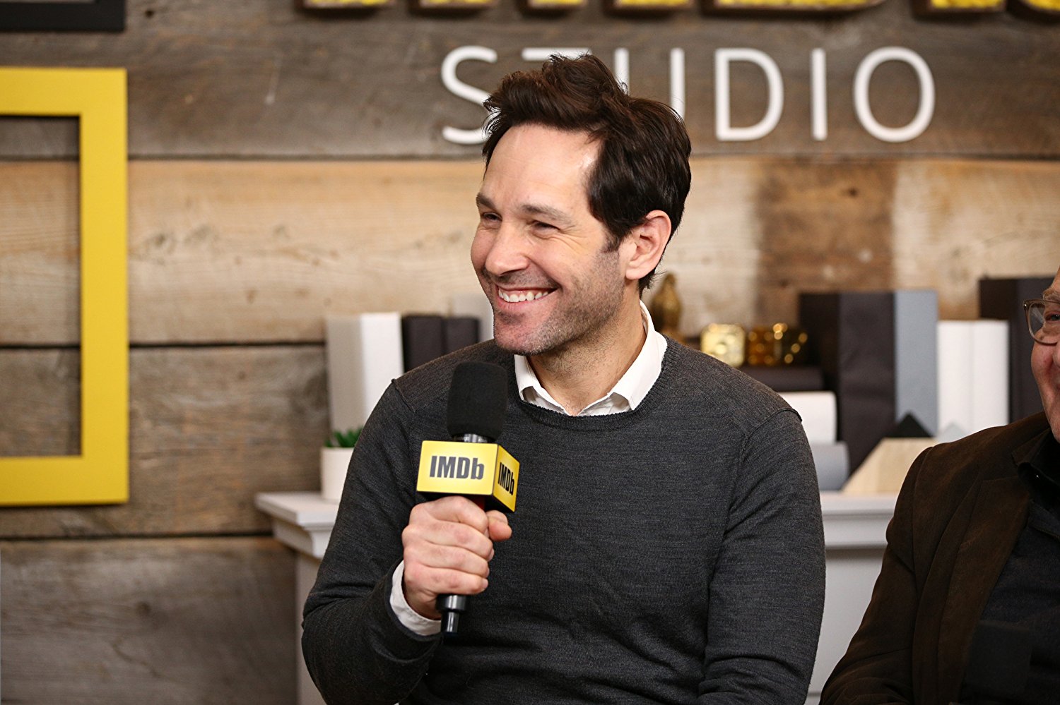 接球手间谍剧照的剧照