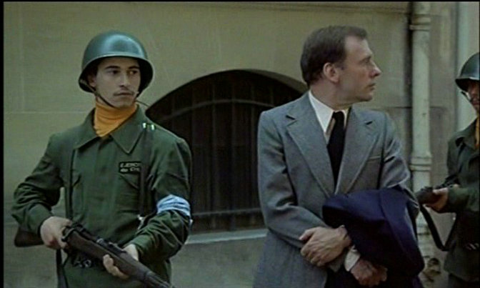 圣地亚哥在下雨剧照的剧照