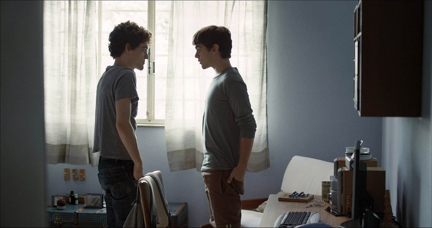 爱，牵手剧照的剧照